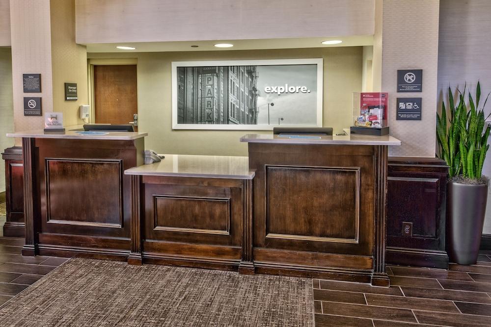 Hampton Inn & Suites Nashville-Vanderbilt-Elliston Place Экстерьер фото
