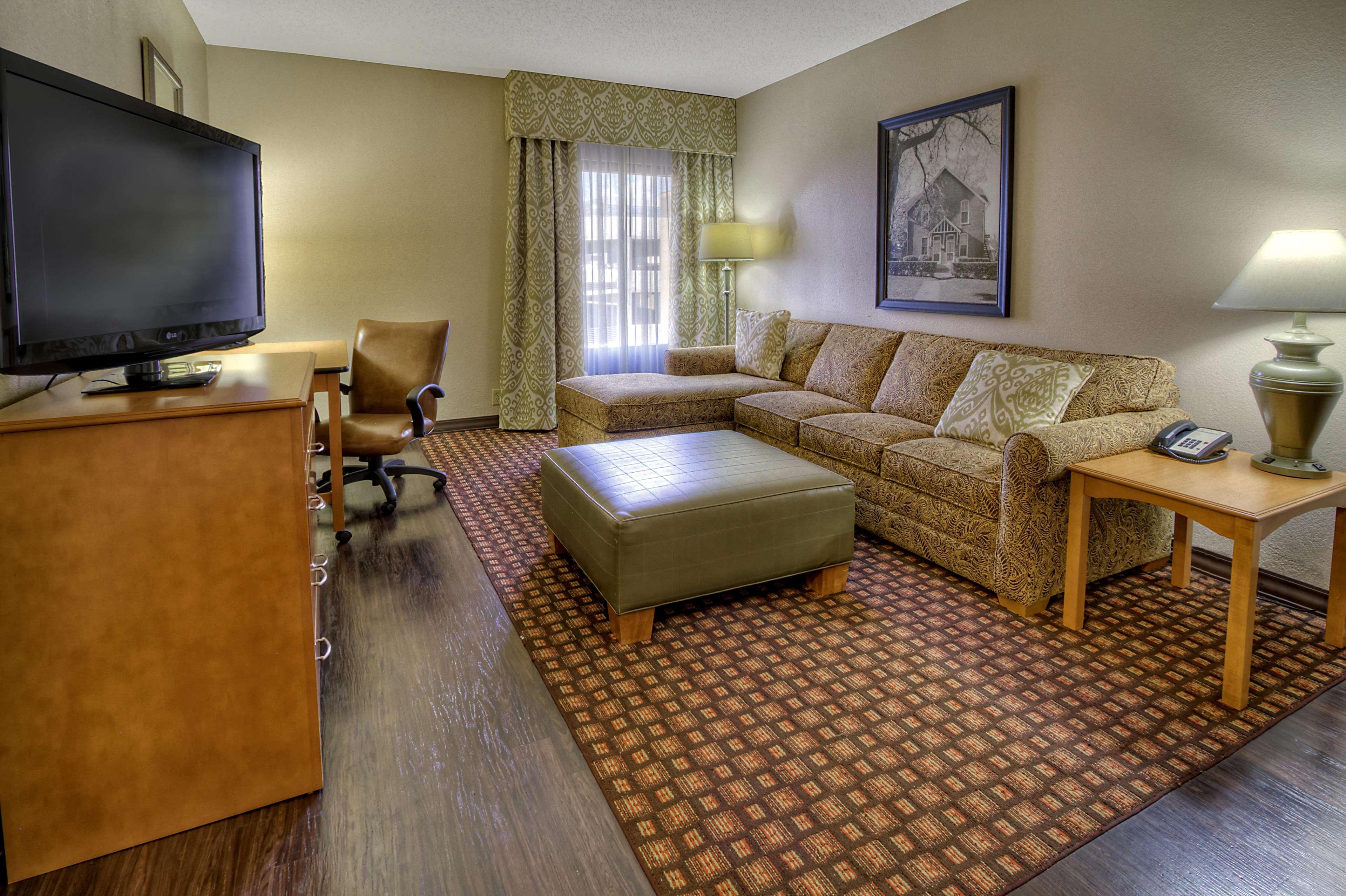 Hampton Inn & Suites Nashville-Vanderbilt-Elliston Place Экстерьер фото