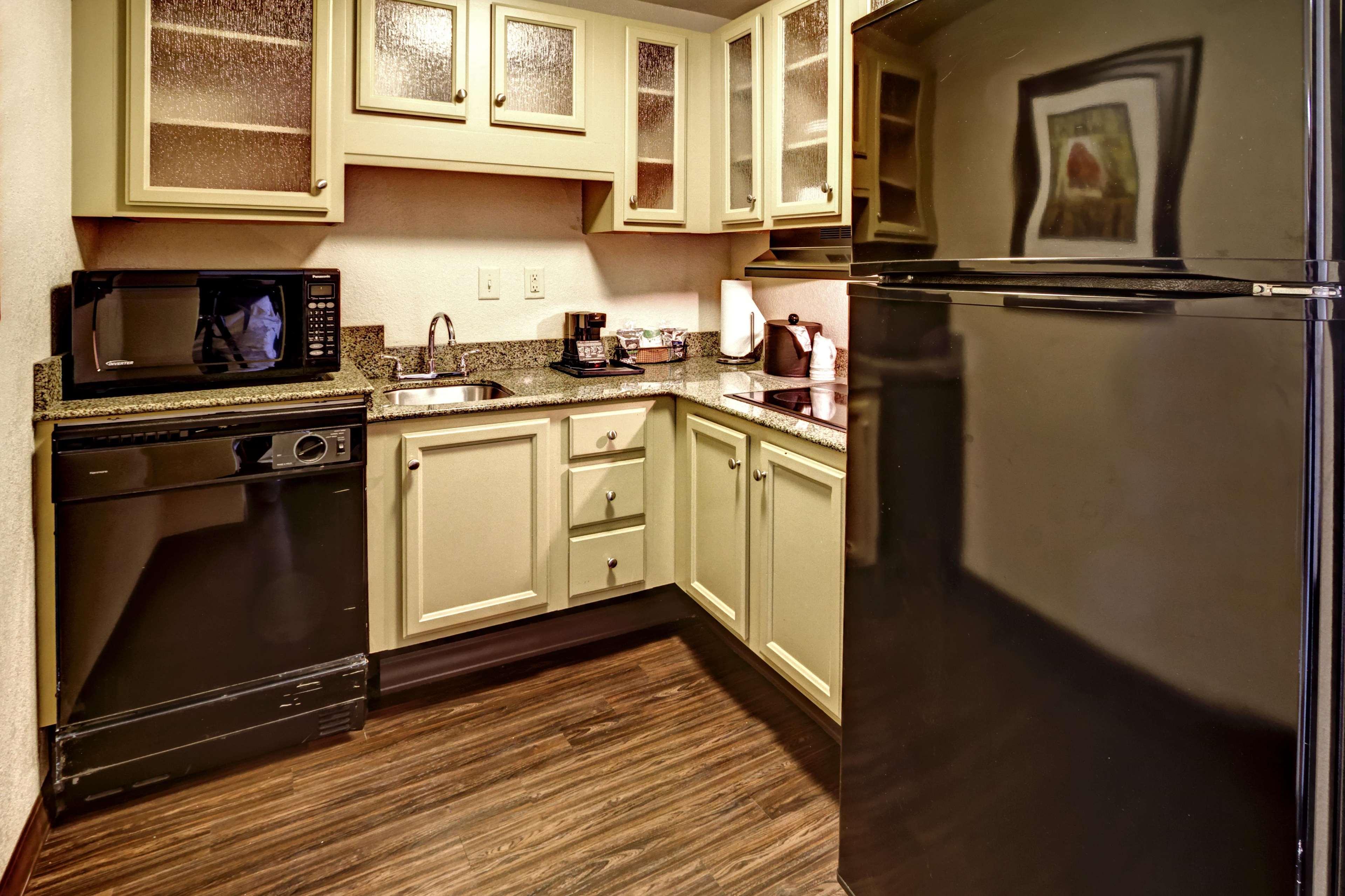 Hampton Inn & Suites Nashville-Vanderbilt-Elliston Place Экстерьер фото