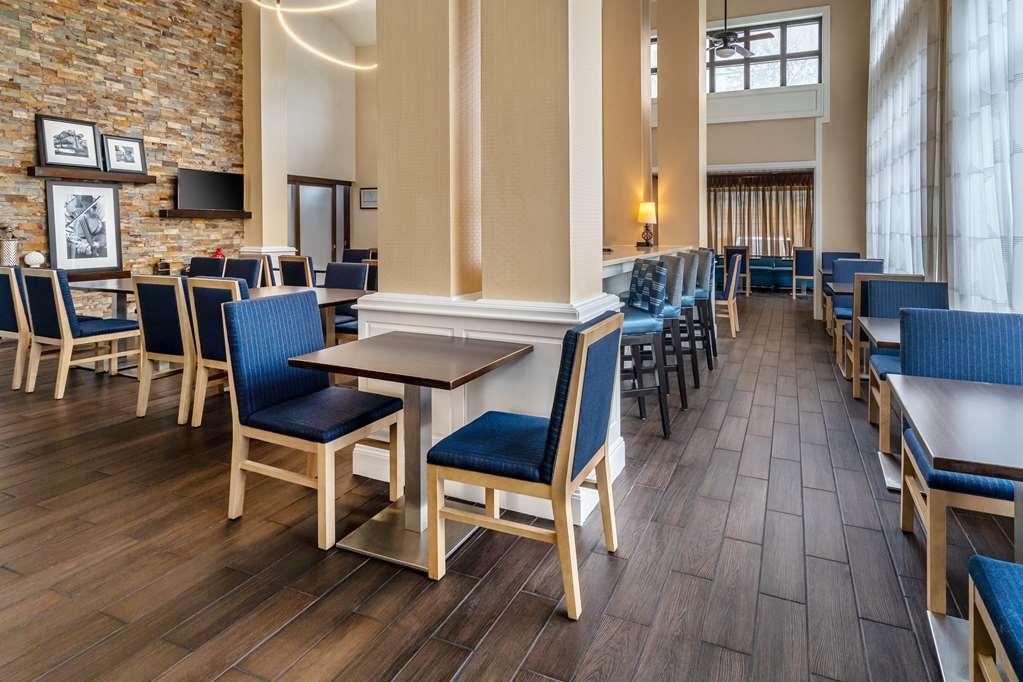 Hampton Inn & Suites Nashville-Vanderbilt-Elliston Place Ресторан фото