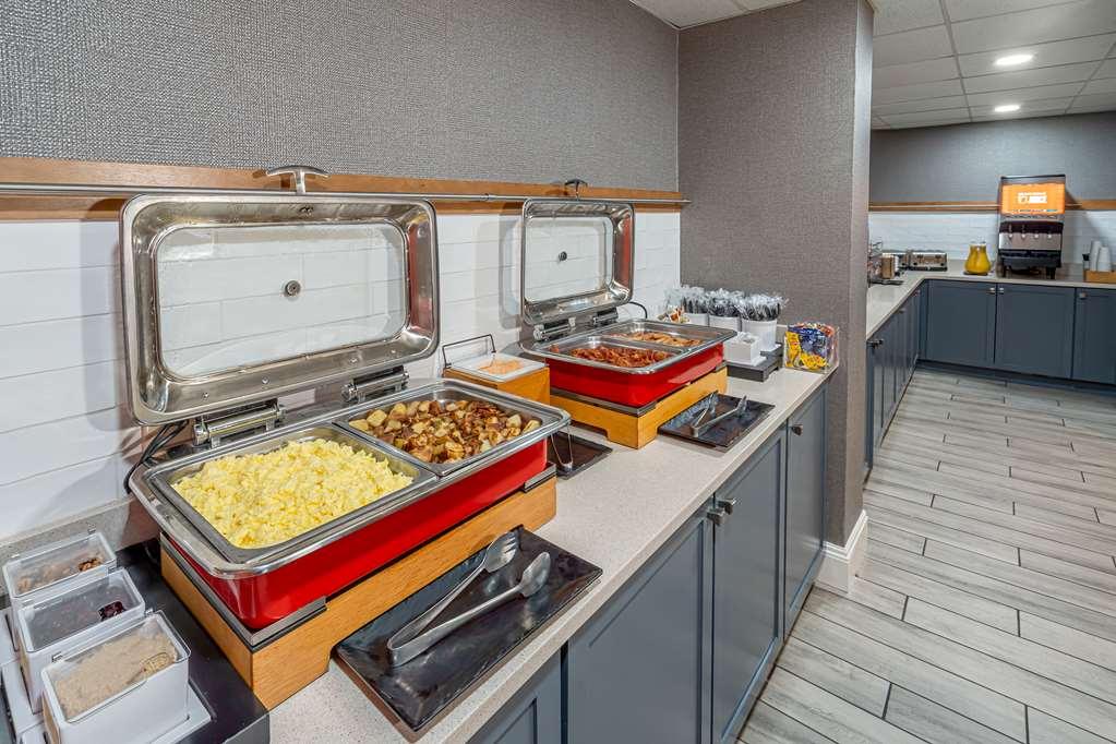 Hampton Inn & Suites Nashville-Vanderbilt-Elliston Place Ресторан фото