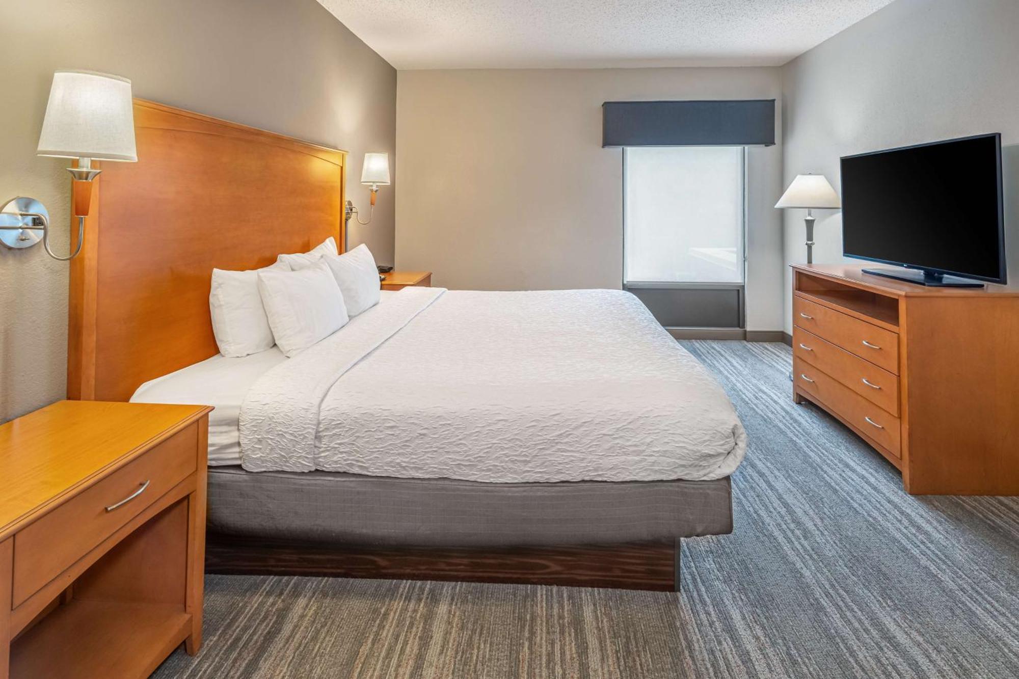 Hampton Inn & Suites Nashville-Vanderbilt-Elliston Place Экстерьер фото