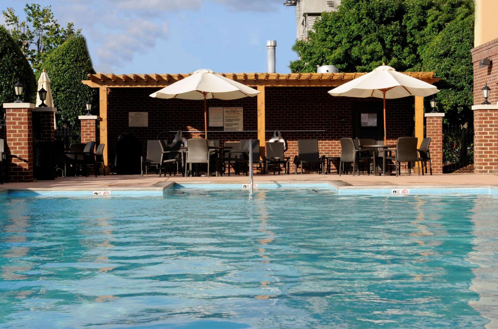Hampton Inn & Suites Nashville-Vanderbilt-Elliston Place Экстерьер фото